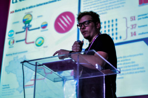 Pedro Melo durante palestra no Campus Party Recife