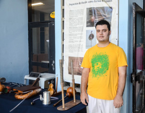 Felipe Abreu expôs suas criações com instrumentos experimentais. Foto: Rayssa Guedes