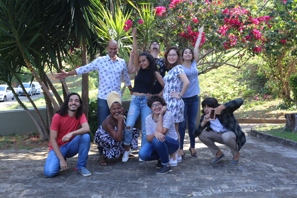 Professor Adriano Sampaio, Lua Gama (repórter), Gabriel Moura (repórter), Amanda Palma (editora), Laís Prado (produtora), Tiago Lobão (programador), Kalú Santana (repórter), Maíra Miquilini (designer) e Felipe Vaqueiro (editor de vídeo) Foto: Maíra Miquilini