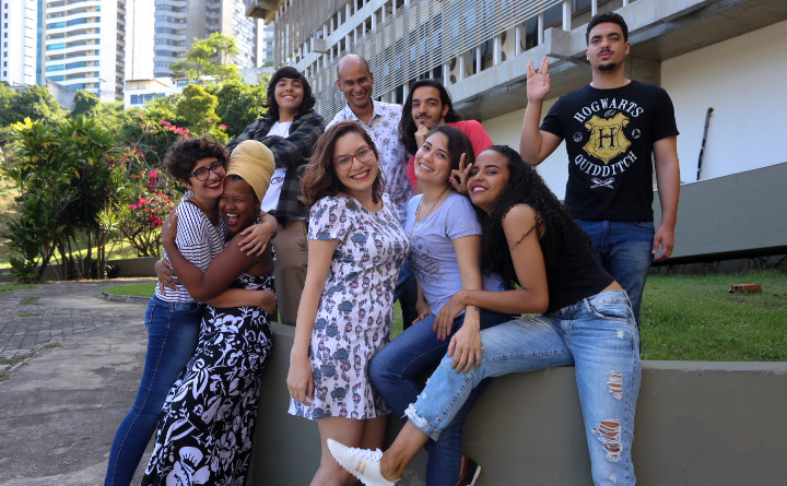 Equipe da Agenda Arte e Cultura 2018.2 (Foto: Maíra Miquilini)