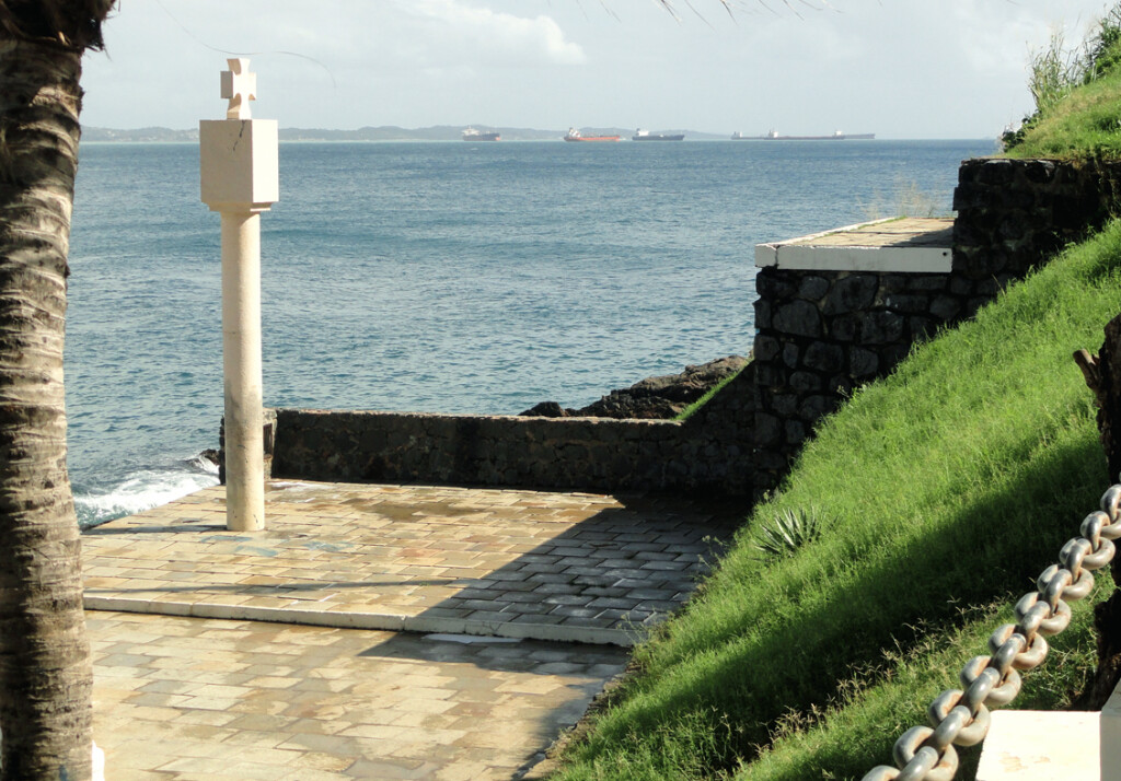 O Marco de Fundação da Cidade de Salvador é datado de dezembro de 1548 e se localiza no Porto da Barra (Foto: Tony Bittencourt)