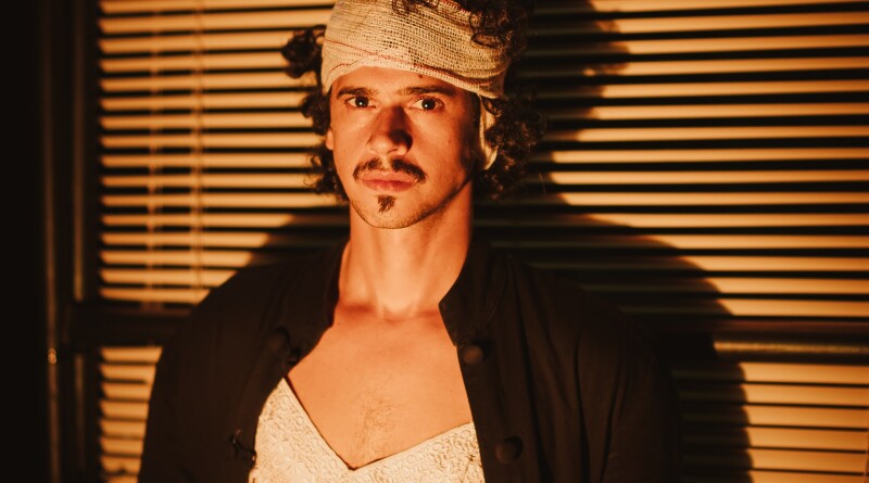 Foto do espetáculo SR Oculto com o ator Rodrigo Lelis