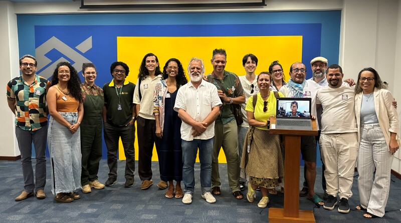 Pesquisadores_do_Programa_ProvocaA7B5es_do_Vila_e_Marcio_Meirelles_foto_divulgaA7A3o_1