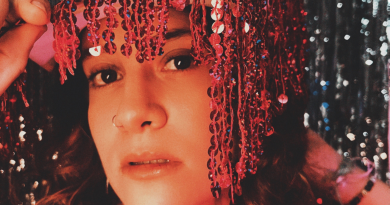 Julinha volta com “Bregas que você quase esqueceu” em clima de São João na Casa da Mãe Julinha volta com “Bregas que você quase esqueceu” em clima de São João na Casa da Mãe