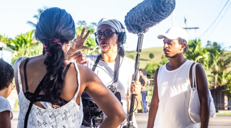 Marise Urbano e Vilma Carla Martins em set de filmagem, fotografia Vanessa Aragão