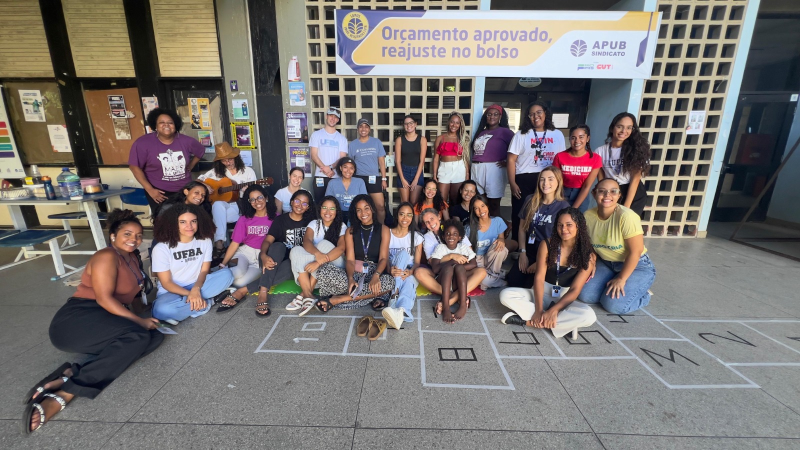 Maternidade e Resistência: O Coletivo Mães da UFBA e a Luta pela Permanência na Universidade