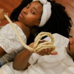 Espetáculo “Pai contra Mãe” se apresenta nesta quarta feira (10) na Escola Makota Valdina no Engenho Velho da Federação