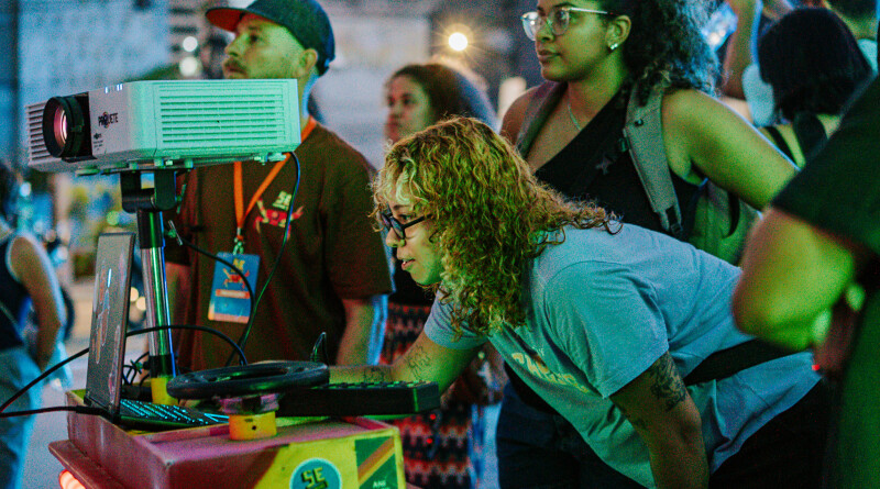 carrinho-de-café-projetor2_crédito Julia Rodrigues